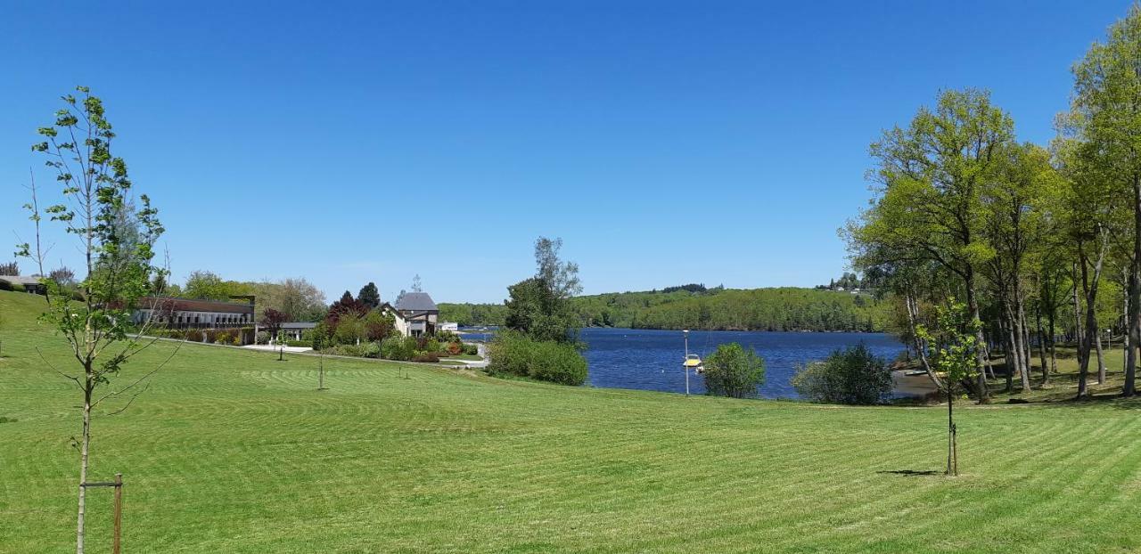 Hotel Logis Du Lac Neuvic (Correze)